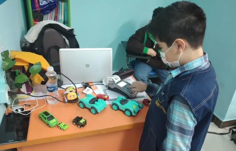 کلاس سواد مالی دانش آموزان سوم 7