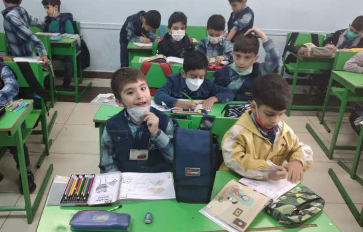 کلاس سواد مالی دانش آموزان پایه اول 5