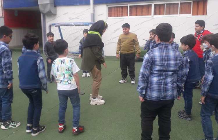 کلاس شاد و مهیج ریتم و گیم پایه دوم دبستان 4