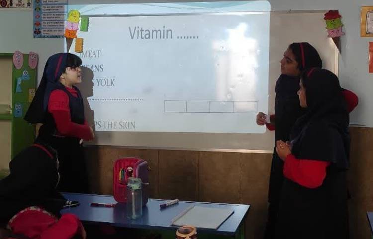 کلاس علوم به زبان انگلیسی