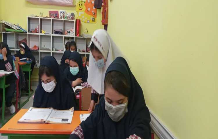 کلاس علوم‌تجربی همراه با دانشمندان عزیزم 3