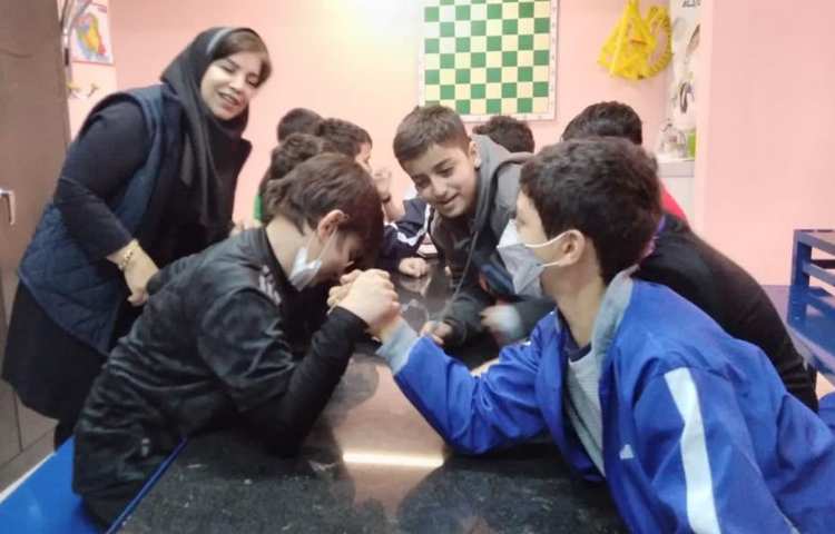 کلاس علوم ( مبحث نیرو (مچ اندازی و ساخت ماشین و نیروی الکتریکی ) 12