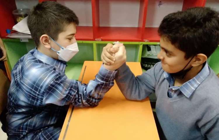 کلاس علوم ( مبحث نیرو (مچ اندازی و ساخت ماشین و نیروی الکتریکی ) 4