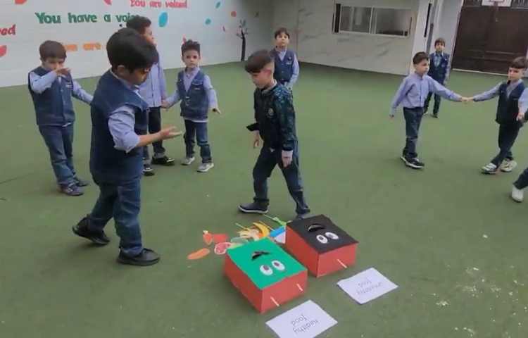 کلاس علوم Healthy and unhealthy food 2