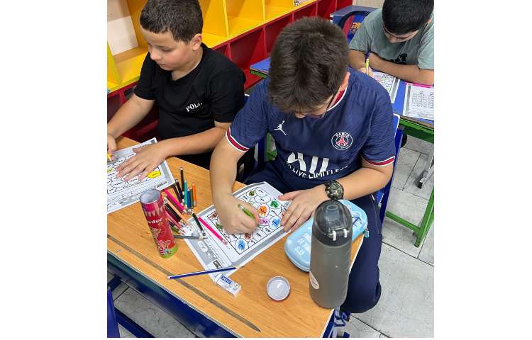 کلاس فارسی موضوع ؛هم خانواده بازی و هم خانواده 1