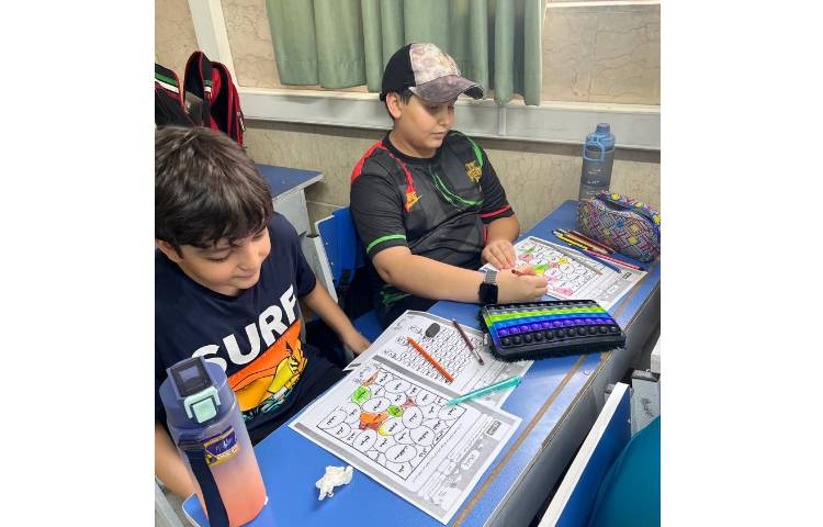 کلاس فارسی موضوع ؛هم خانواده بازی و هم خانواده