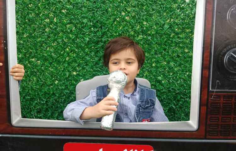 کلاس قصه گویی : روز تلویزیون 2