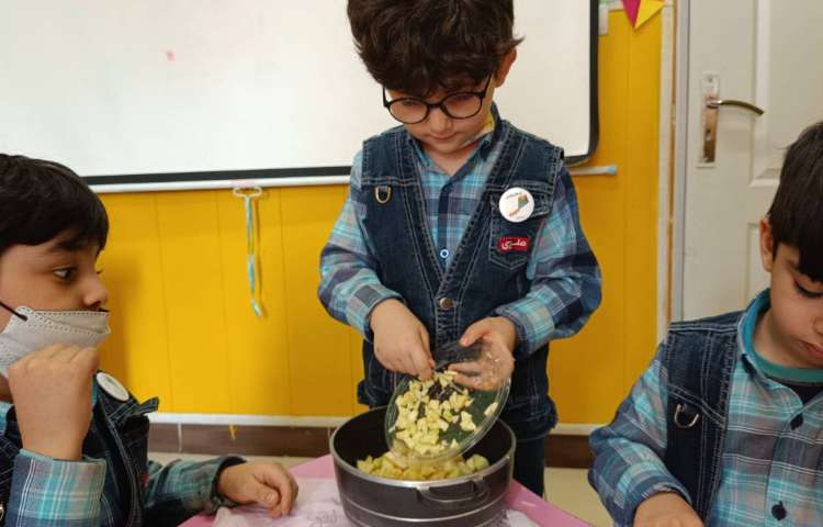 :کلاس ماهرشو، ساخت مربای سیب گروهی 2