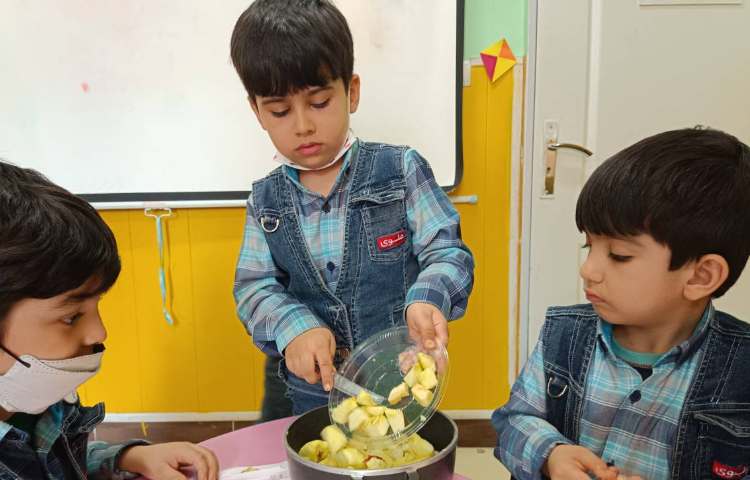 :کلاس ماهرشو، ساخت مربای سیب گروهی 3