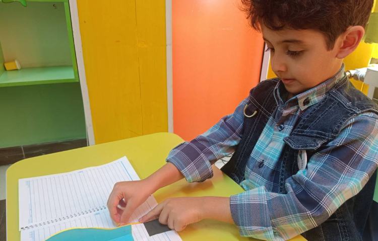 :کلاس ماهر شو، کاردستی بالون با حرف ب 4