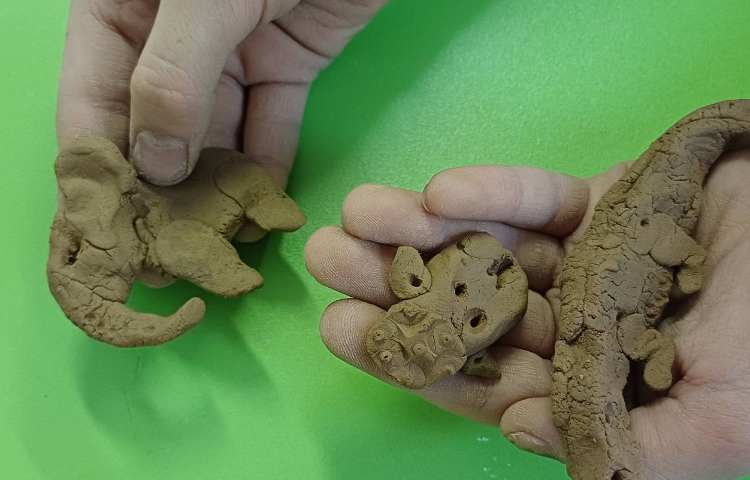 کلاس مطالعات درست کردن وسایل سفالی 5