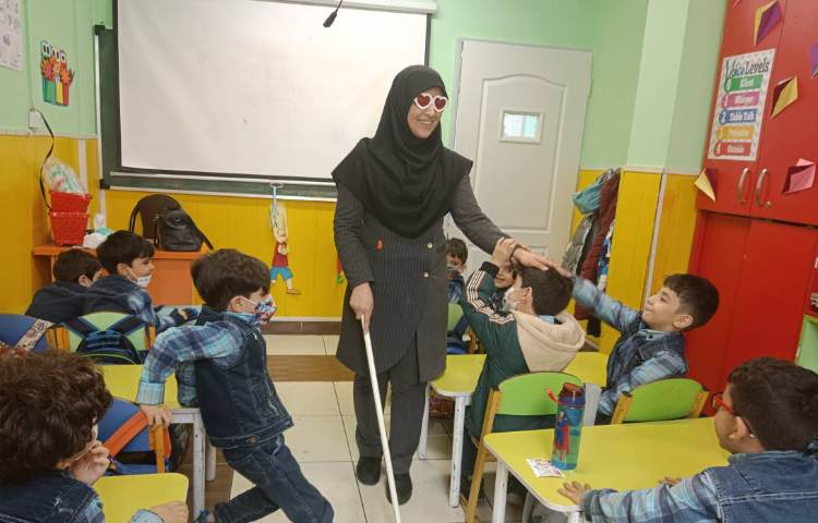 :کلاس مفاهیم علوم، آموزش حواس پنجگانه در قالب نمایش 2