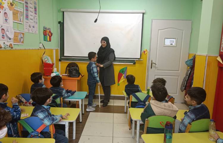 :کلاس مفاهیم علوم، آموزش حواس پنجگانه در قالب نمایش 3