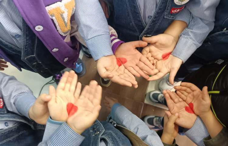 کلاس مناسبتی موضوع روز مهربانی 10