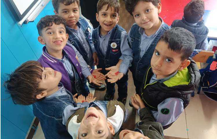 کلاس مناسبتی موضوع روز مهربانی 9