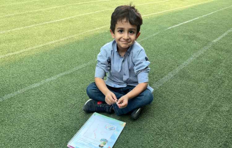 کلاس نوشتاری-نقاشی با گوش پاک کن و رنگ انگشتی 4