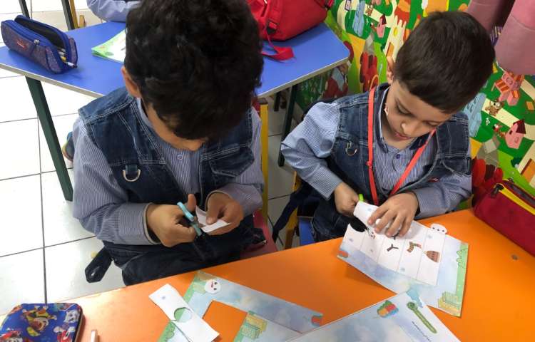 کلاس نوشتاری:کلاژ آدم برفی 2