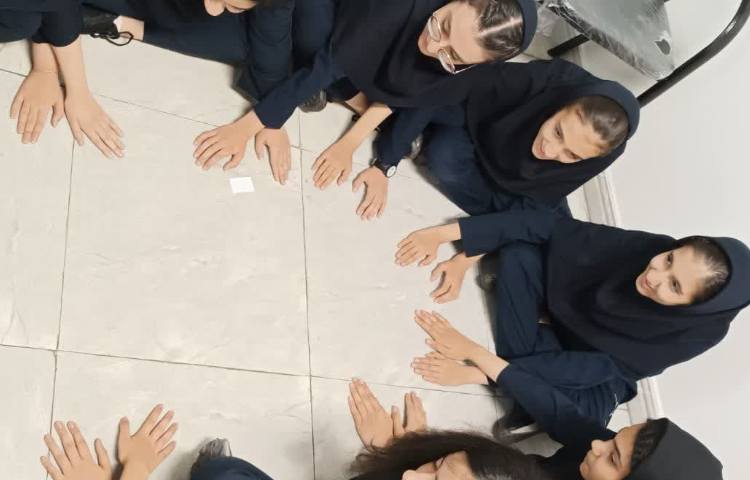 کلاس های تفکر و خلاقیت تابستانه پایه نهم 3