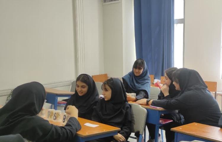 کلاس های تفکر و خلاقیت تابستانه پایه هشتم 6