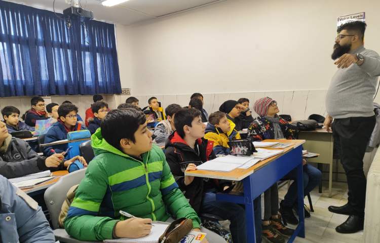 کلاس های تقویتی و تیزهوشان 15