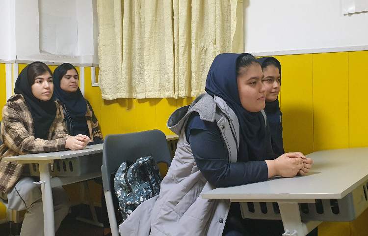 کلاس های شب امتحان 3