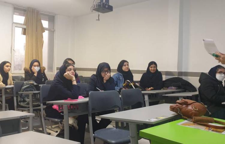 کلاس های شب امتحان