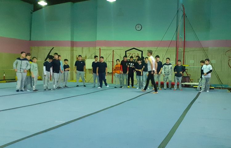 کلاس های ورزشی 2