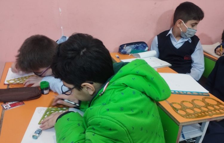 کلاس هنرو خلاقیت پایه سوم 2