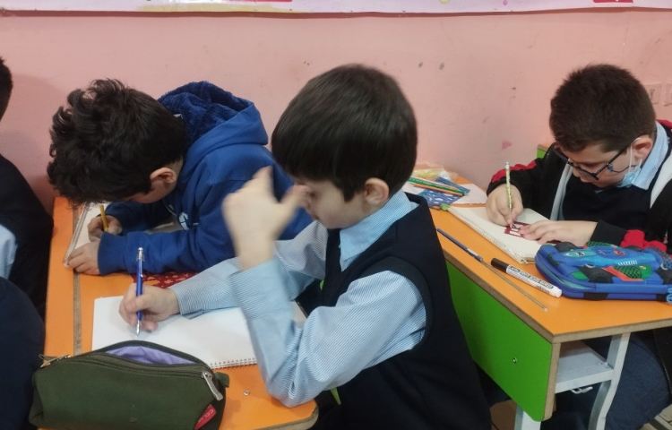 کلاس هنرو خلاقیت پایه سوم 3