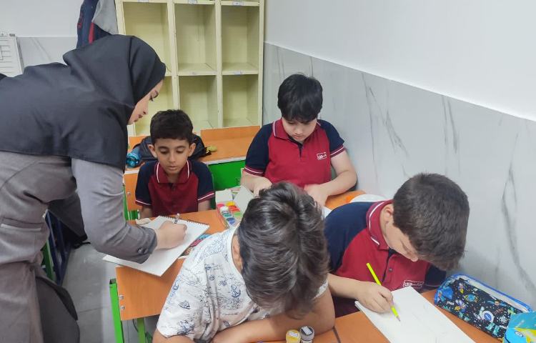 کلاس هنر جلسه اول ققنوس 1