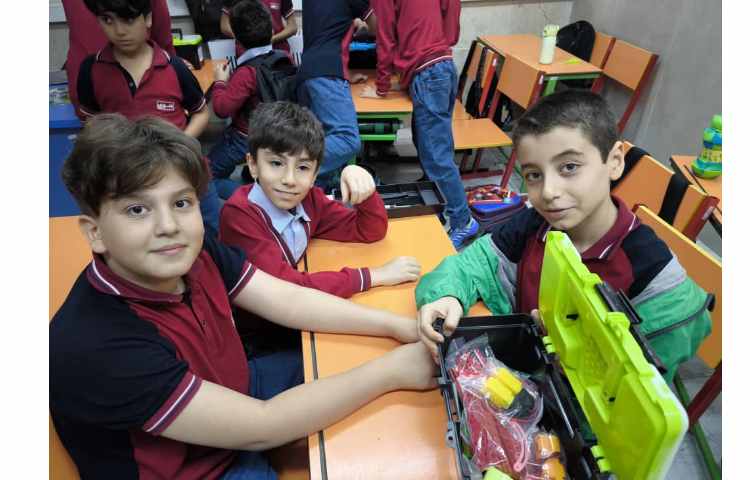 کلاس چهارم 1،رباتیک 4