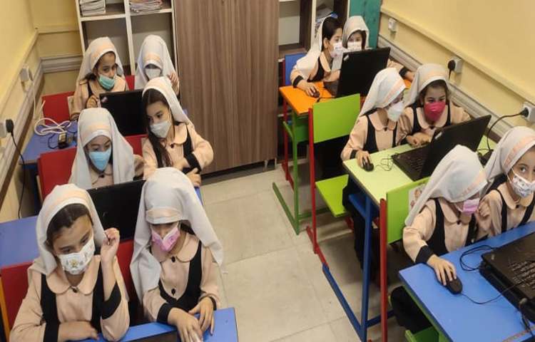 کلاس کامپیوتر آموزش نرم افزار نقاشی 3