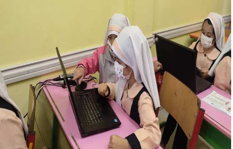 کلاس کامپیوتر آموزش نرم افزار (word) 4