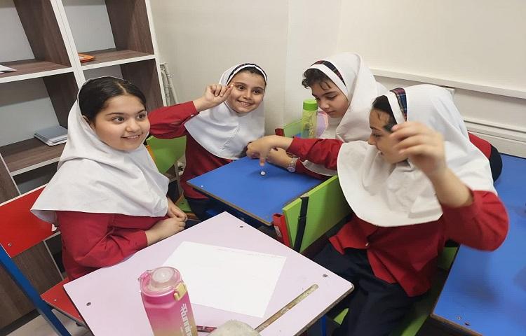 کلاس کاوشگر کوچک 4