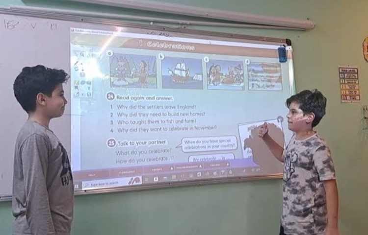 کلاس Thanksgiving celebration 1