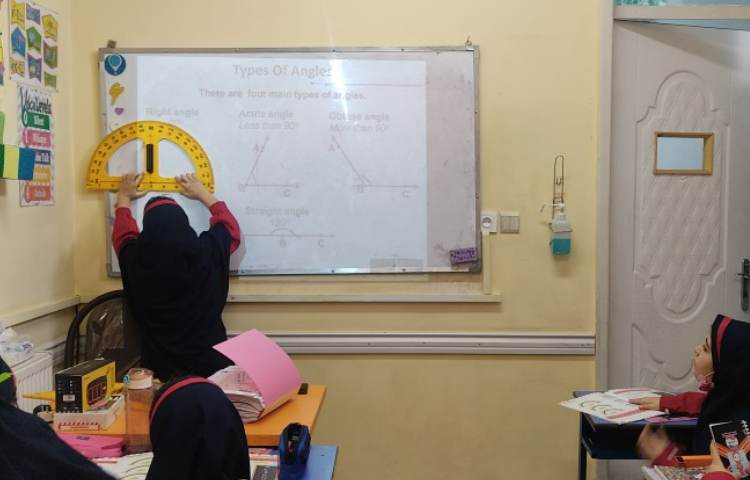 کلاس Math English 4