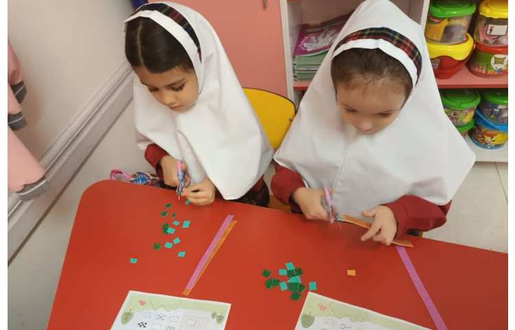 کلاژ : واحد کار استاندارد 4