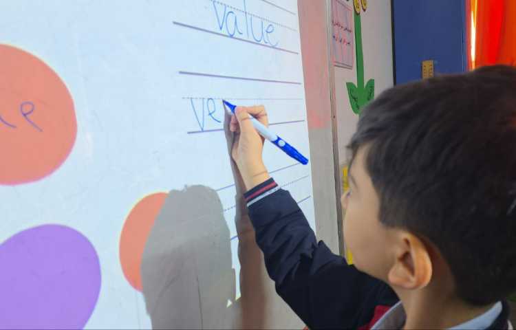 کلمه خوانی و کلمه نویسی با بازی decoding 2