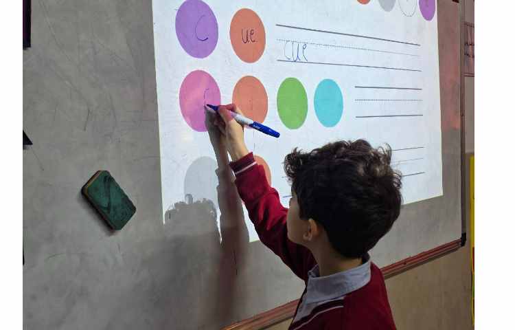 کلمه خوانی و کلمه نویسی با بازی decoding