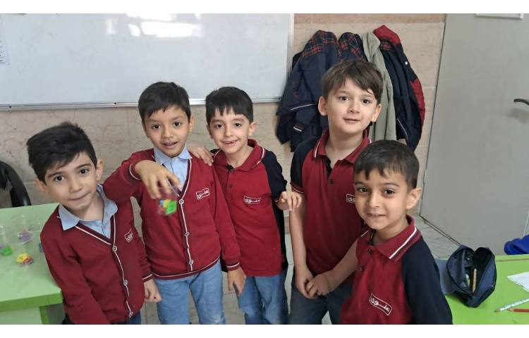 کلمه سازی با حروف درهم ریخته در لیوان 3