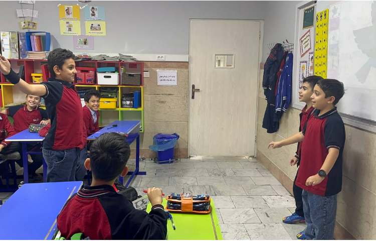 کنفرانس گرامر درس There is There are