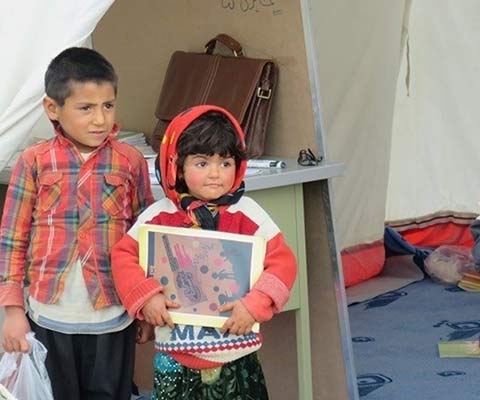 معلم شدن یکی از آرزوهای این کودکان عشایری