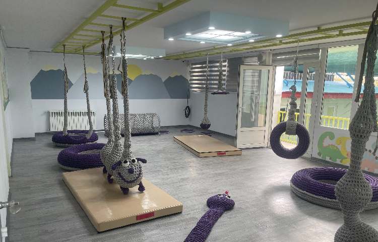 ورزشی کودکستان آریاشهر تهران