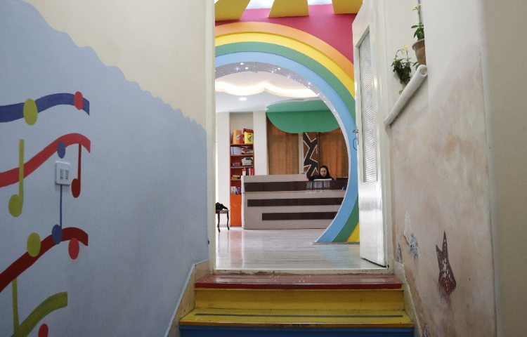 راه‌پله کودکستان ناحیه 4 تبریز - گلباد