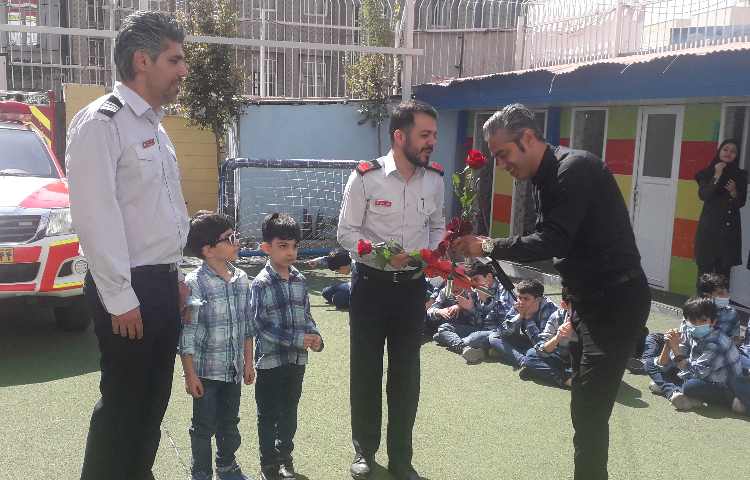 گرامیداشت روز آتش نشان 10