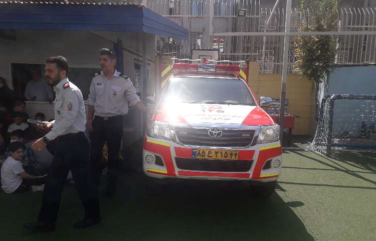 گرامیداشت روز آتش نشان 12