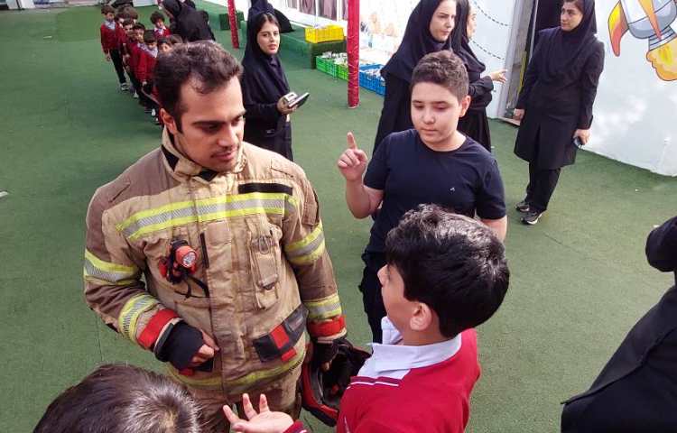 گرامیداشت روز آتش نشان 42