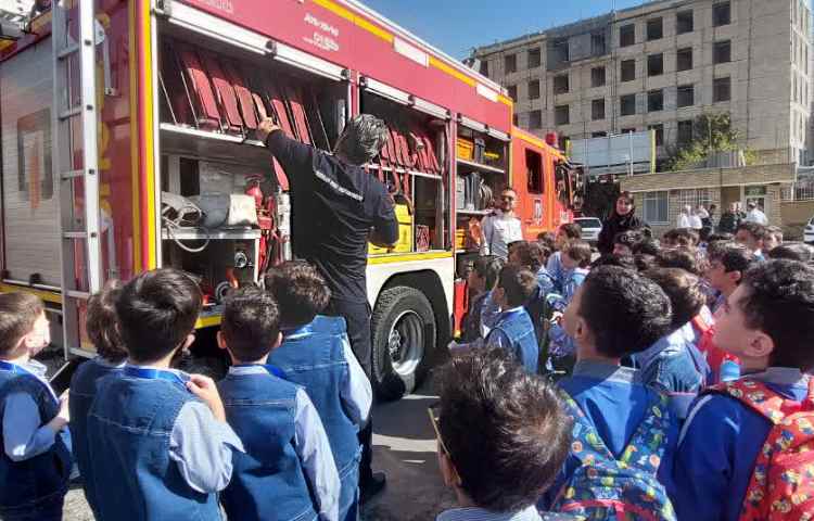 گرامیداشت روز آتش نشان 6