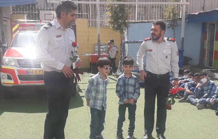 گرامیداشت روز آتش نشان 9