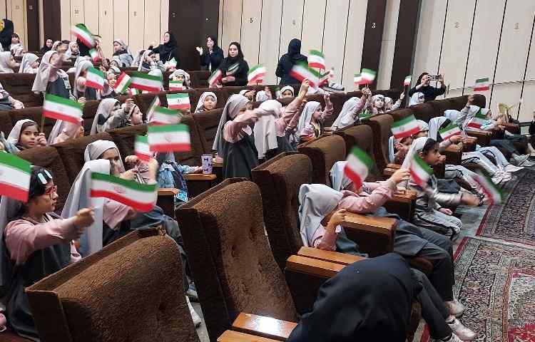 گرامیداشت روز دانش آموز 10